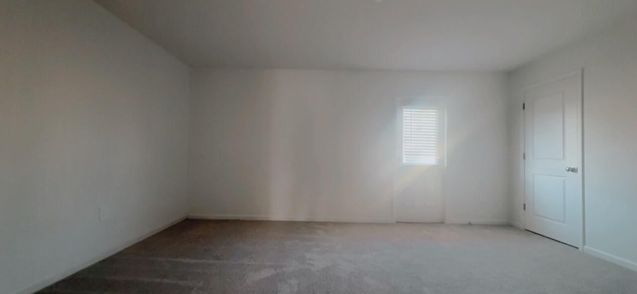 For Rent: $1,850 (3 beds, 2 baths, 1300 Square Feet)