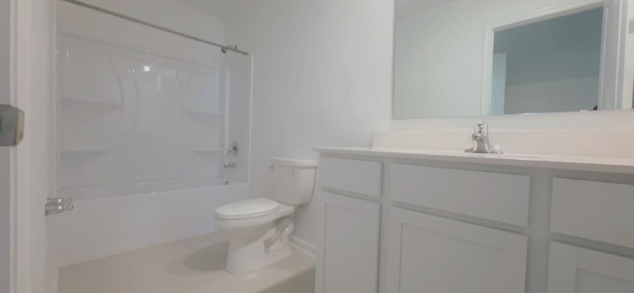 For Rent: $1,850 (3 beds, 2 baths, 1300 Square Feet)