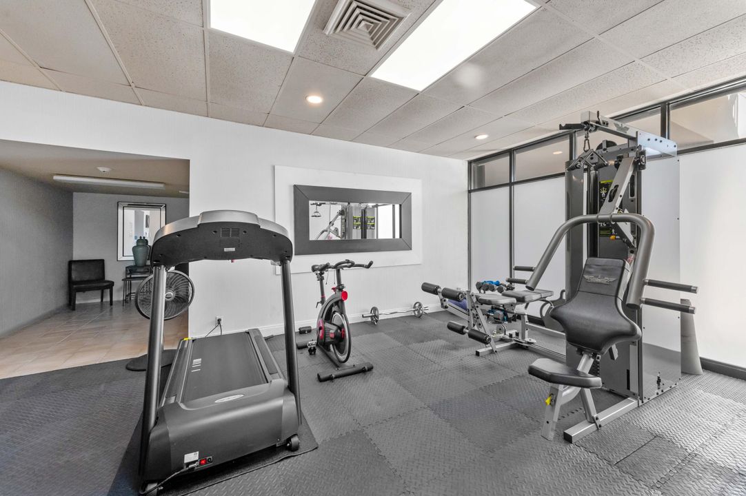 В аренду: $2,000 (1 спален, 1 ванн, 894 Квадратных фут)