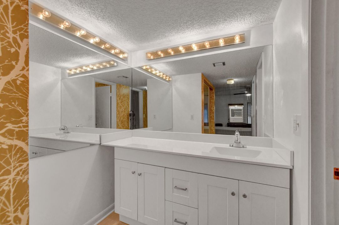 En Venta: $219,900 (2 camas, 2 baños, 1195 Pies cuadrados)