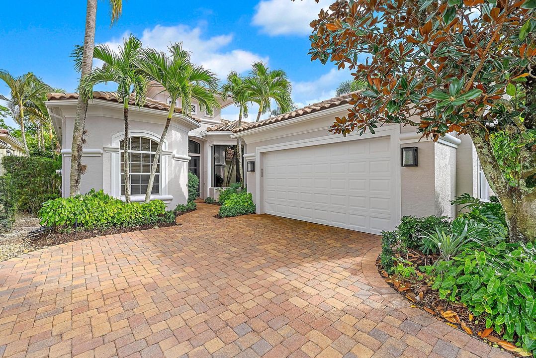 For Sale: $1,725,000 (3 beds, 3 baths, 2665 Square Feet)