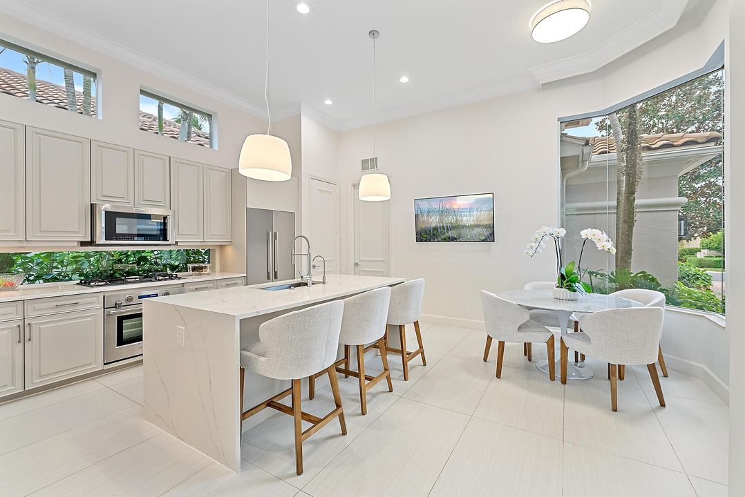 For Sale: $1,725,000 (3 beds, 3 baths, 2665 Square Feet)