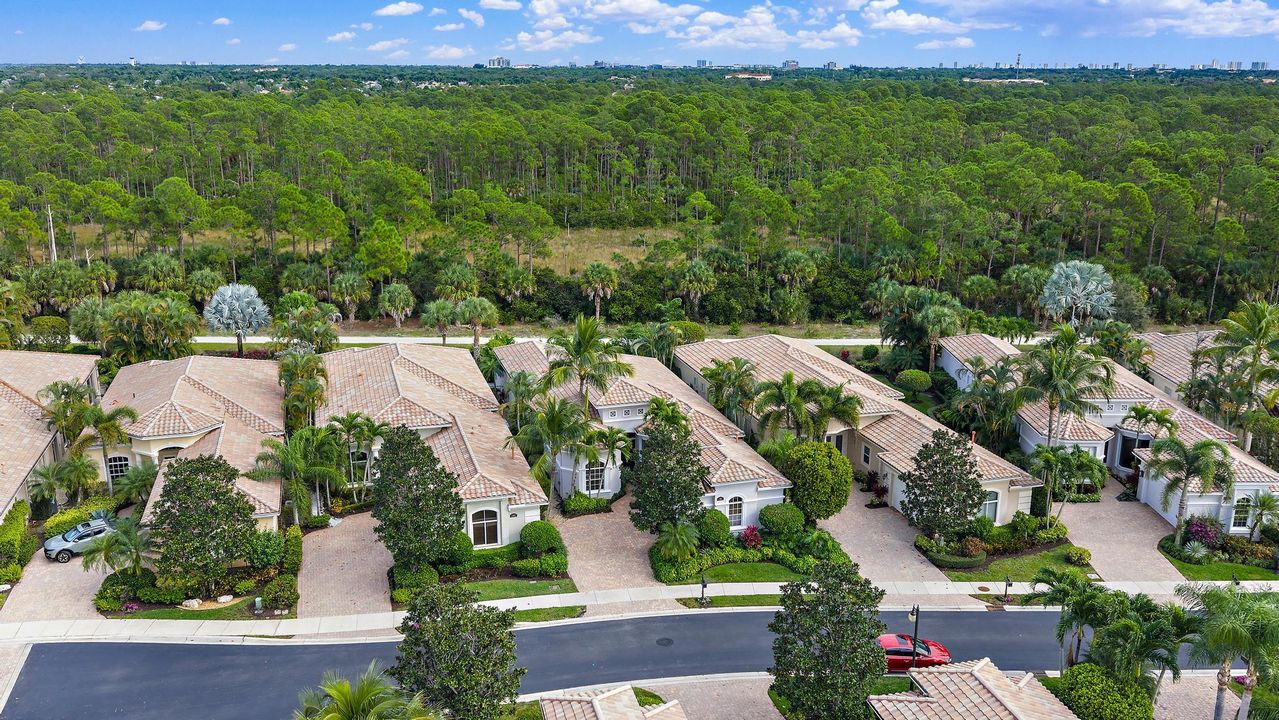 For Sale: $1,725,000 (3 beds, 3 baths, 2665 Square Feet)