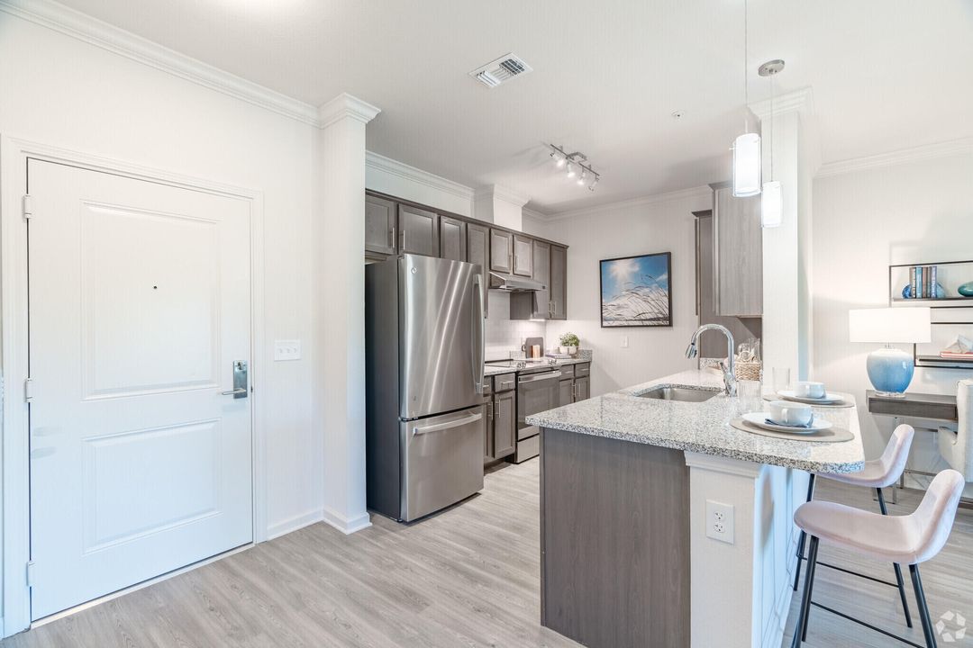 For Rent: $2,459 (1 beds, 1 baths, 858 Square Feet)