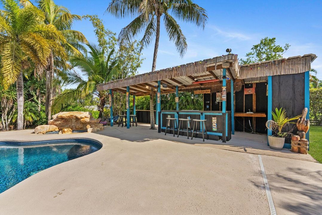 待售: $699,000 (3 贝兹, 2 浴室, 1684 平方英尺)