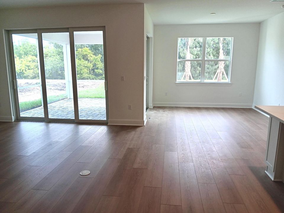 For Sale: $540,415 (3 beds, 2 baths, 1662 Square Feet)