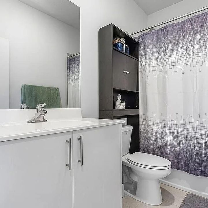 For Sale: $487,000 (3 beds, 2 baths, 1426 Square Feet)