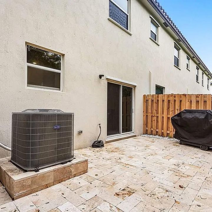 For Sale: $487,000 (3 beds, 2 baths, 1426 Square Feet)