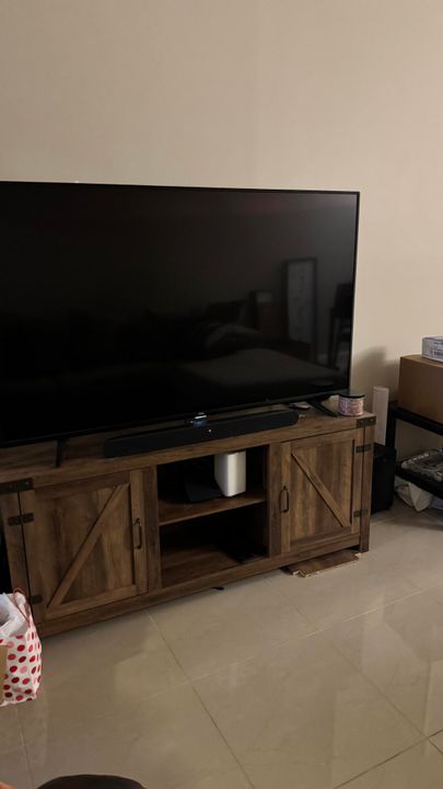 Active With Contract: $1,650 (1 beds, 1 baths, 741 Square Feet)