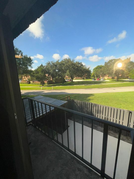 For Rent: $2,600 (3 beds, 3 baths, 1488 Square Feet)