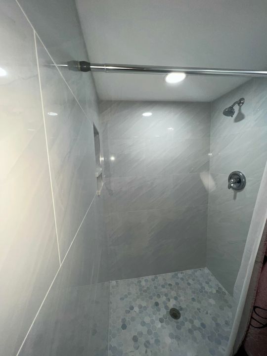 For Rent: $2,600 (3 beds, 3 baths, 1488 Square Feet)