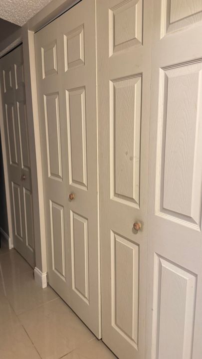 Active With Contract: $1,650 (1 beds, 1 baths, 741 Square Feet)