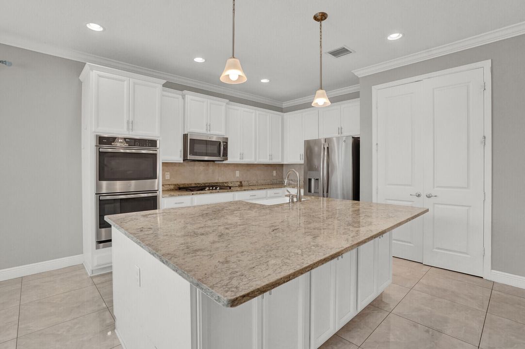 For Sale: $589,900 (4 beds, 2 baths, 2418 Square Feet)