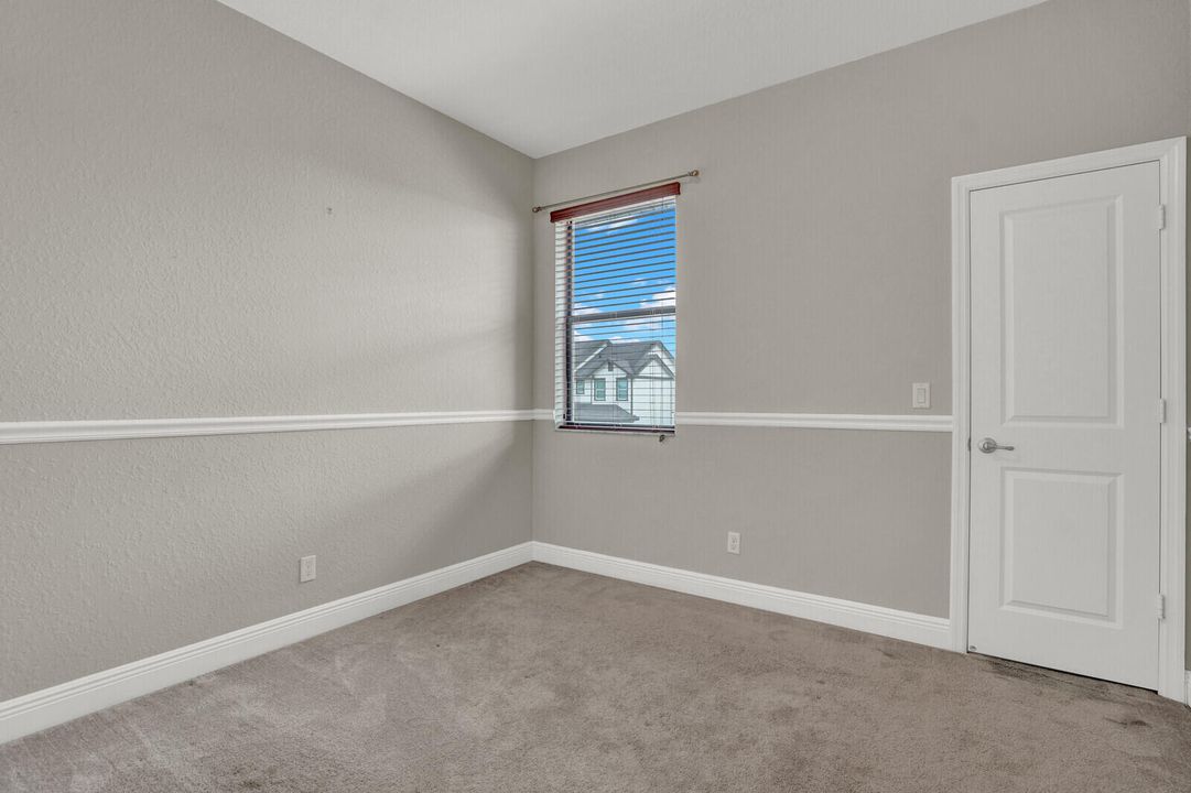 For Sale: $589,900 (4 beds, 2 baths, 2418 Square Feet)