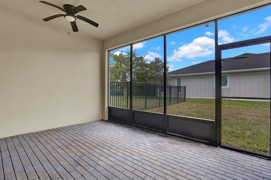 For Sale: $589,900 (4 beds, 2 baths, 2418 Square Feet)