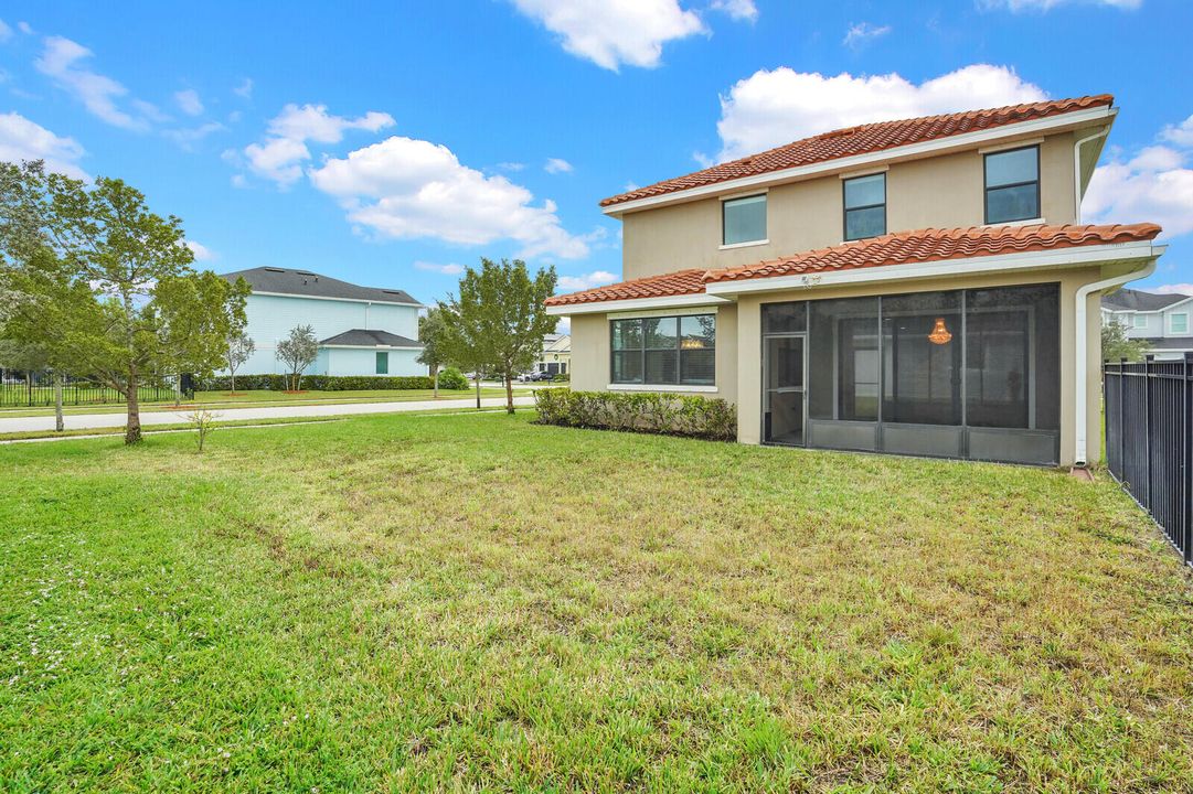 For Sale: $589,900 (4 beds, 2 baths, 2418 Square Feet)