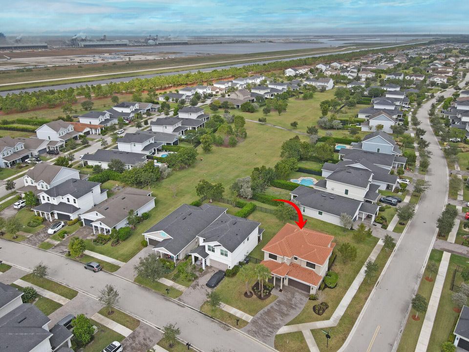 For Sale: $589,900 (4 beds, 2 baths, 2418 Square Feet)