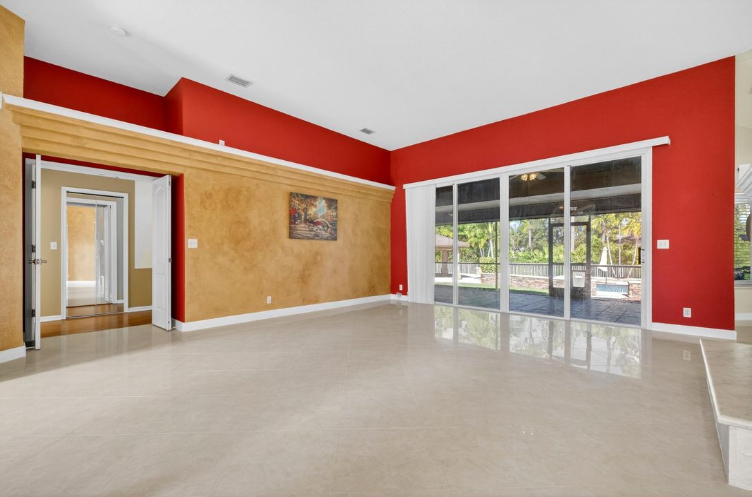 For Sale: $950,000 (4 beds, 3 baths, 3086 Square Feet)