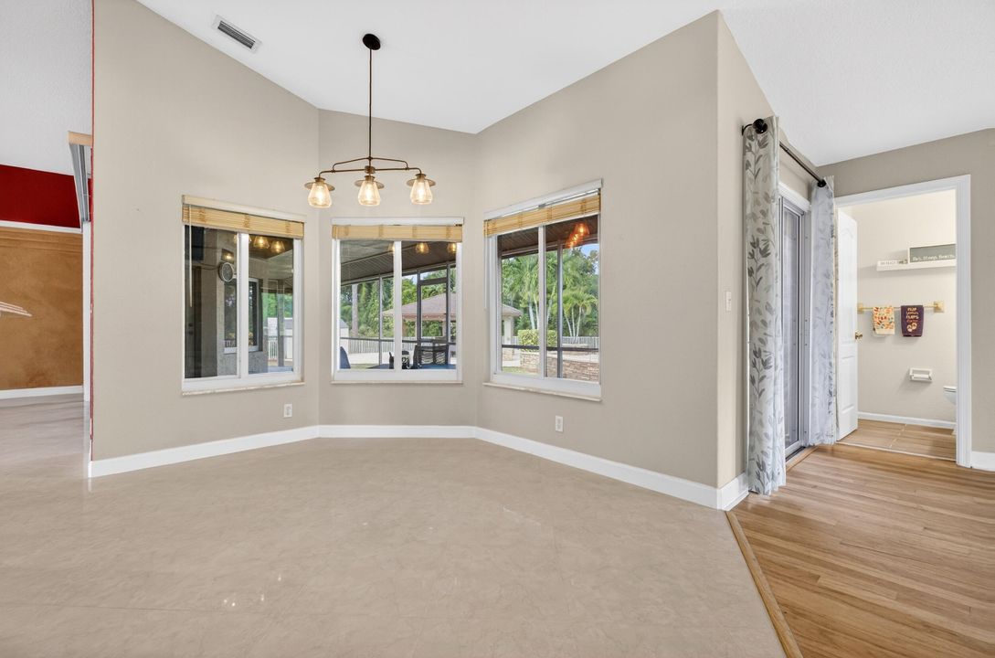 For Sale: $950,000 (4 beds, 3 baths, 3086 Square Feet)