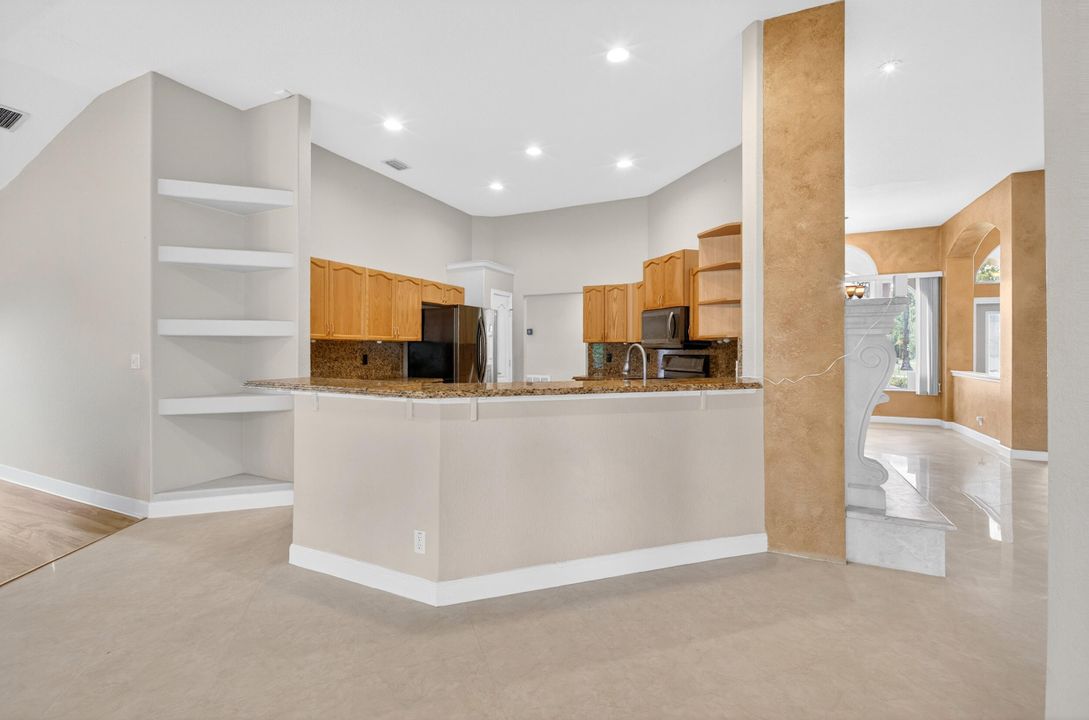 For Sale: $950,000 (4 beds, 3 baths, 3086 Square Feet)