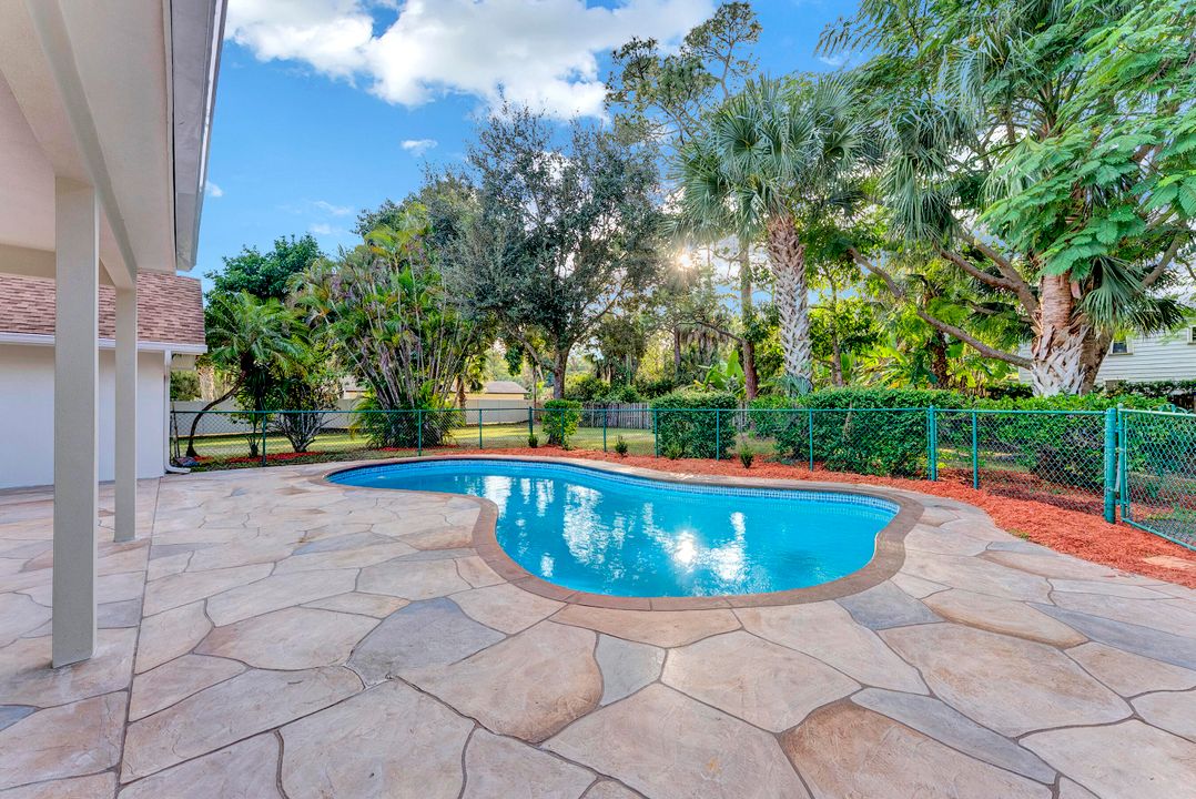 En Venta: $925,000 (3 camas, 2 baños, 1938 Pies cuadrados)