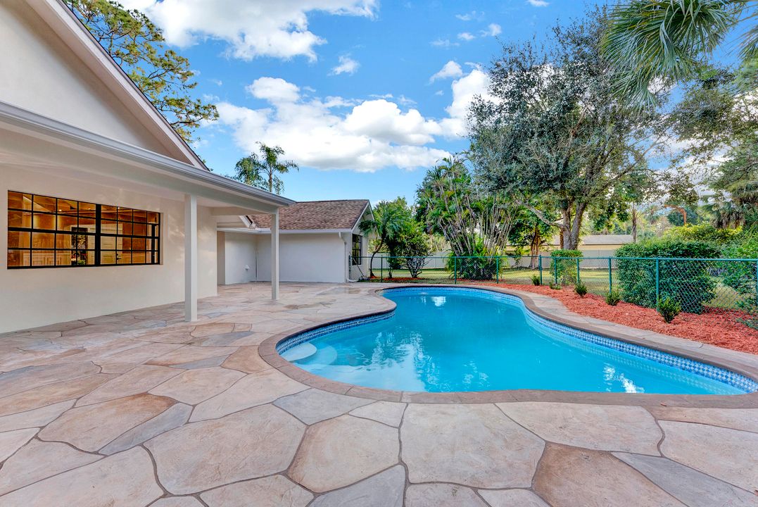 En Venta: $925,000 (3 camas, 2 baños, 1938 Pies cuadrados)