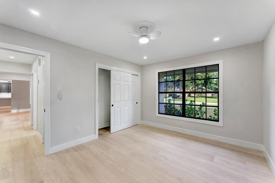 En Venta: $925,000 (3 camas, 2 baños, 1938 Pies cuadrados)