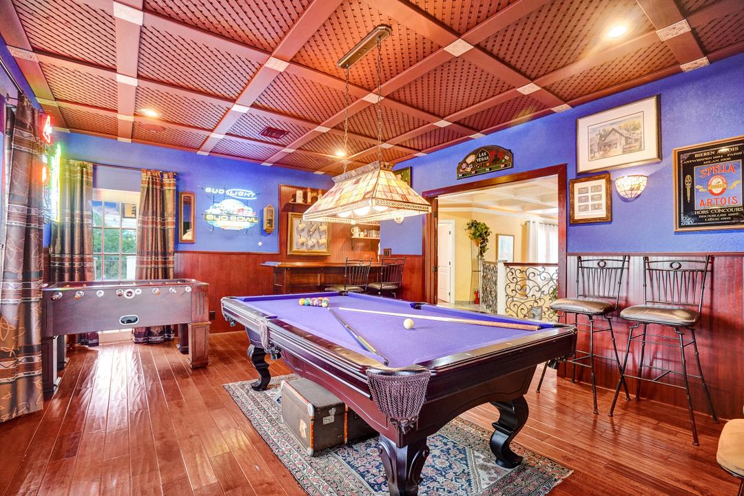 For Rent: $30,000 (6 beds, 5 baths, 6100 Square Feet)