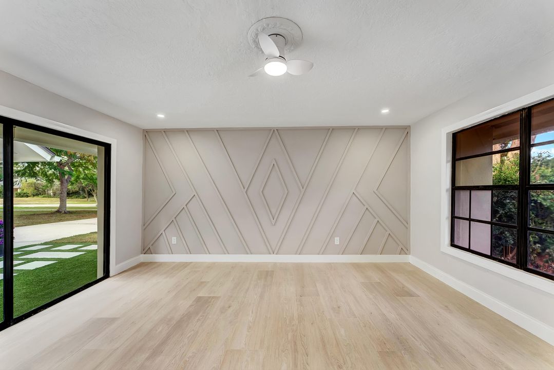 En Venta: $925,000 (3 camas, 2 baños, 1938 Pies cuadrados)