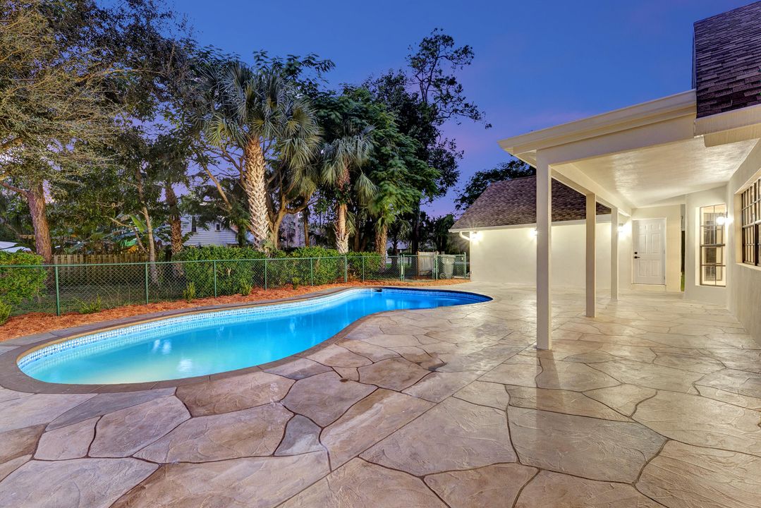 En Venta: $925,000 (3 camas, 2 baños, 1938 Pies cuadrados)