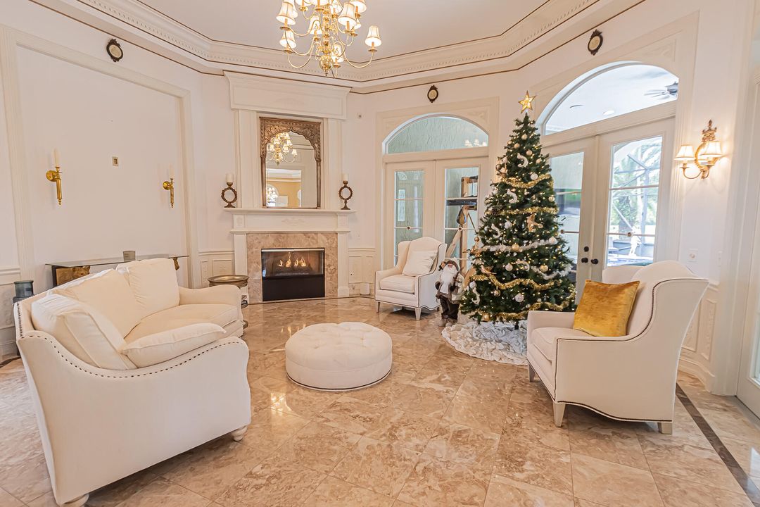 En Venta: $789,888 (4 camas, 3 baños, 3248 Pies cuadrados)