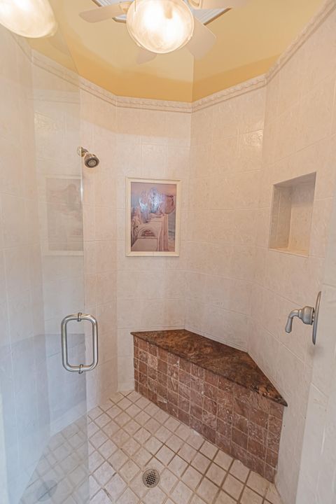 En Venta: $789,888 (4 camas, 3 baños, 3248 Pies cuadrados)