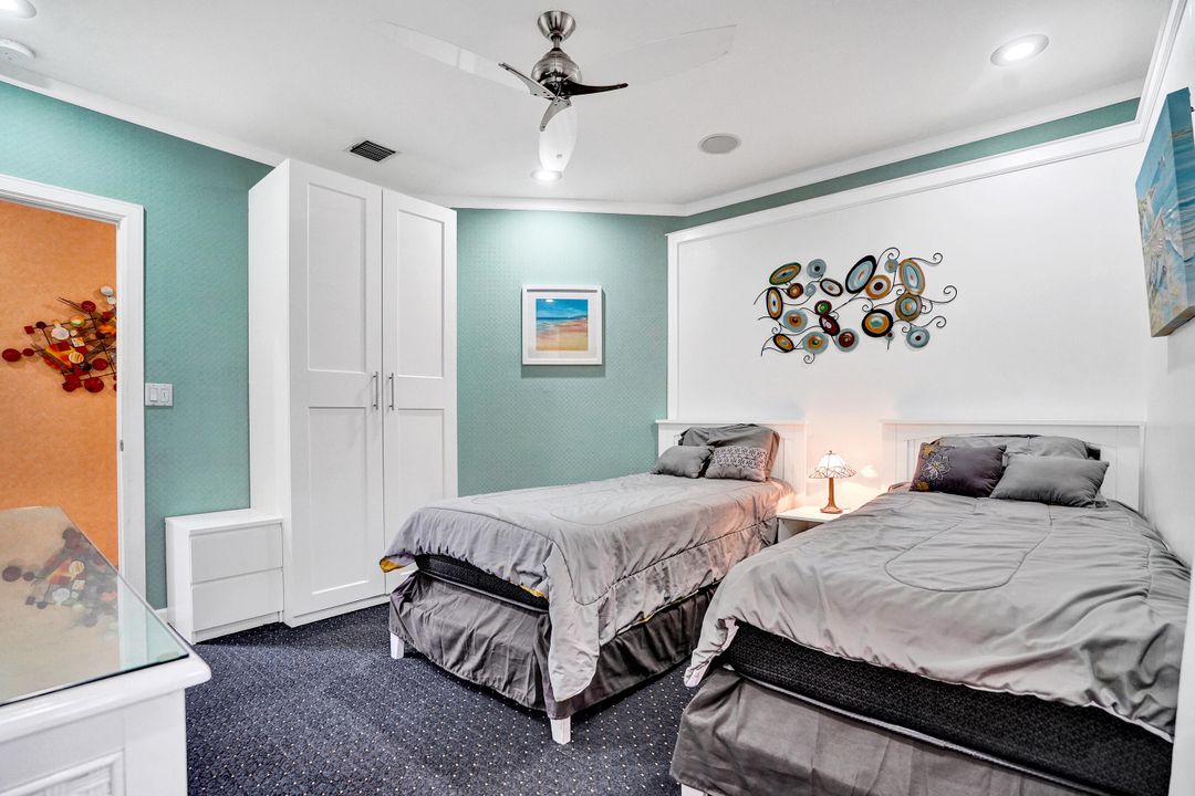 For Rent: $30,000 (6 beds, 5 baths, 6100 Square Feet)