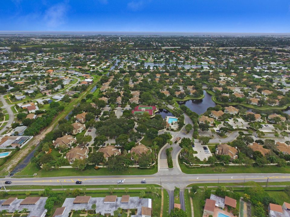 出租: $2,700 (2 贝兹, 2 浴室, 1374 平方英尺)