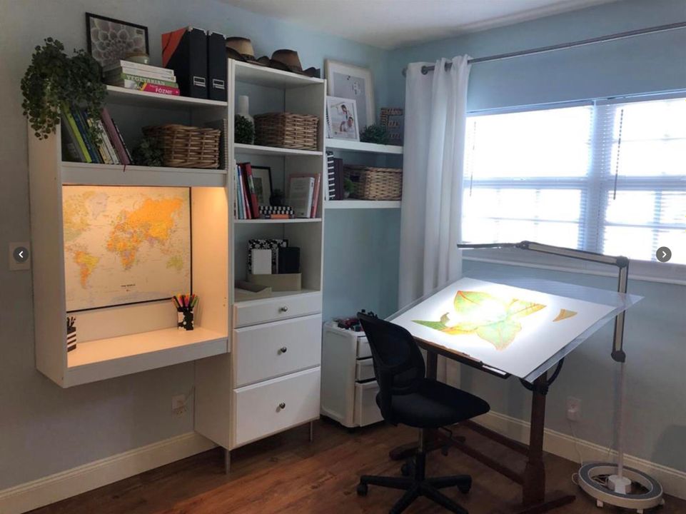 For Sale: $159,500 (2 beds, 2 baths, 940 Square Feet)