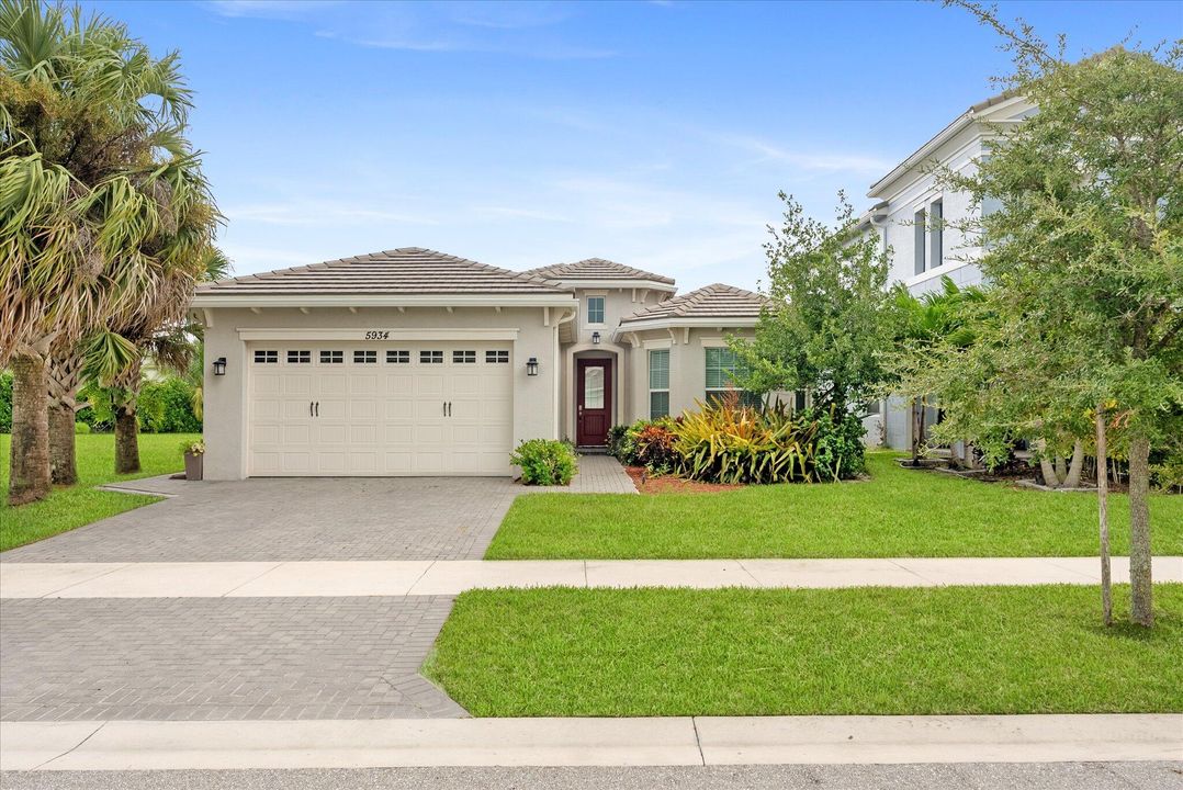 待售: $699,000 (3 贝兹, 2 浴室, 1938 平方英尺)