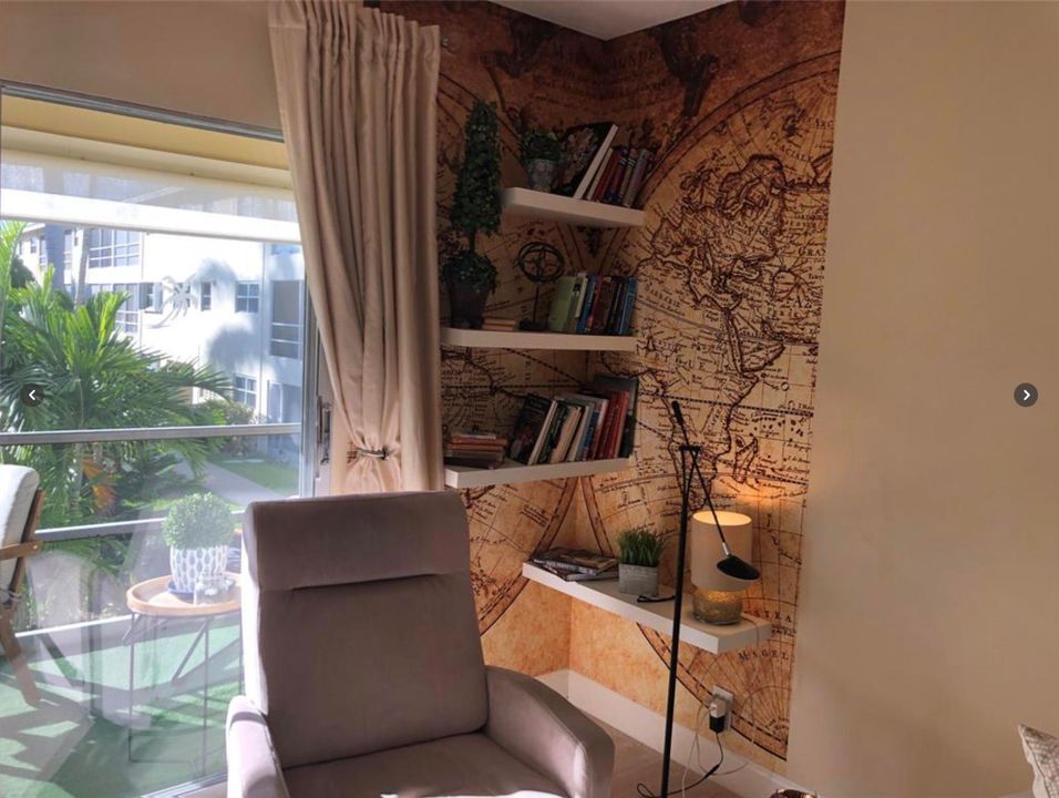 For Sale: $159,500 (2 beds, 2 baths, 940 Square Feet)