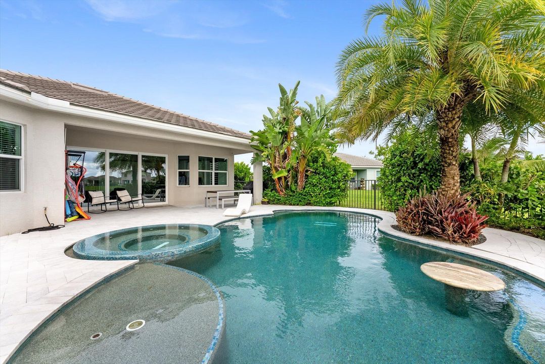 待售: $699,000 (3 贝兹, 2 浴室, 1938 平方英尺)