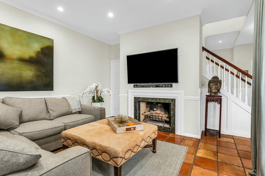 For Sale: $599,000 (4 beds, 3 baths, 1979 Square Feet)