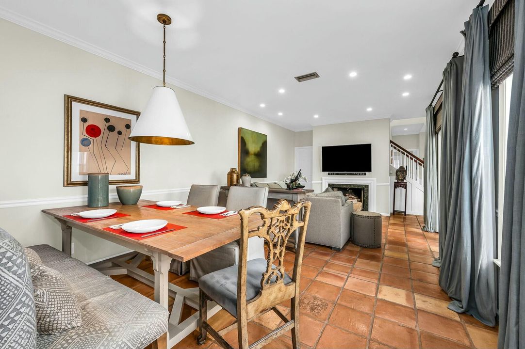 For Sale: $599,000 (4 beds, 3 baths, 1979 Square Feet)