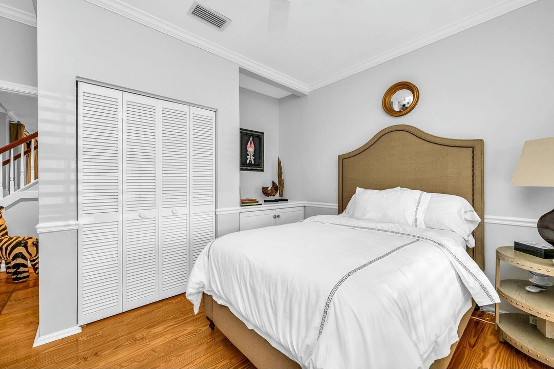 For Sale: $599,000 (4 beds, 3 baths, 1979 Square Feet)