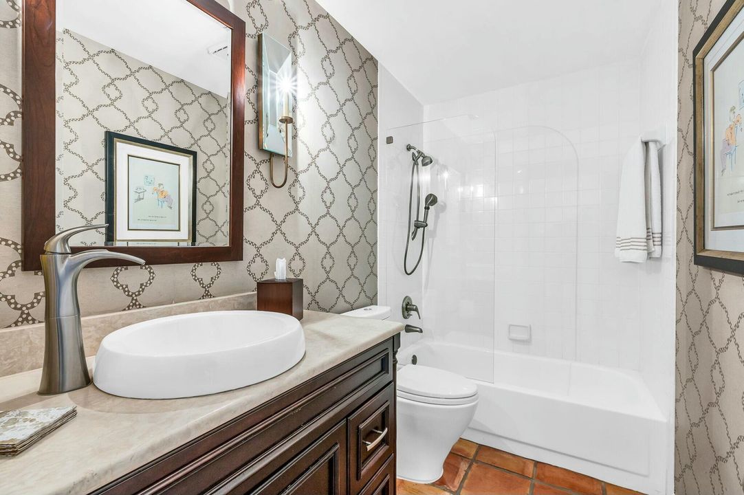 For Sale: $599,000 (4 beds, 3 baths, 1979 Square Feet)