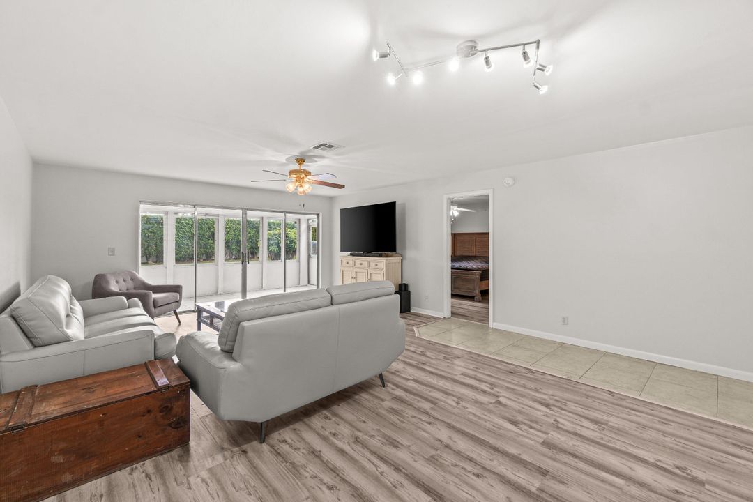 В аренду: $1,995 (2 спален, 2 ванн, 1220 Квадратных фут)