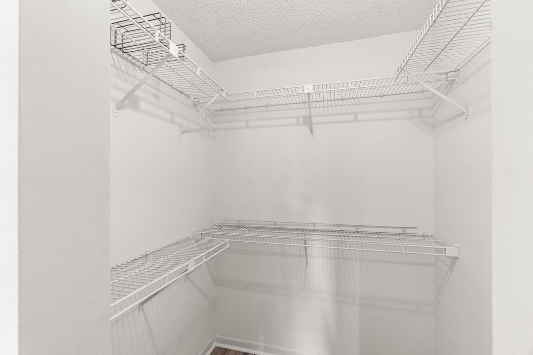 В аренду: $1,995 (2 спален, 2 ванн, 1220 Квадратных фут)