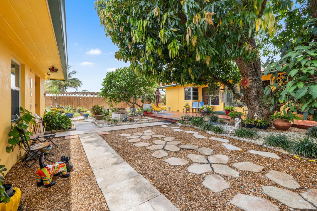 待售: $749,000 (5 贝兹, 3 浴室, 2528 平方英尺)