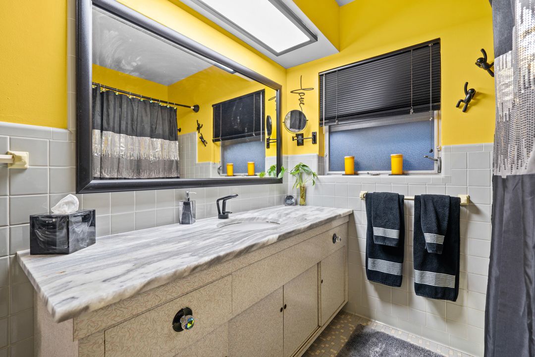 待售: $749,000 (5 贝兹, 3 浴室, 2528 平方英尺)