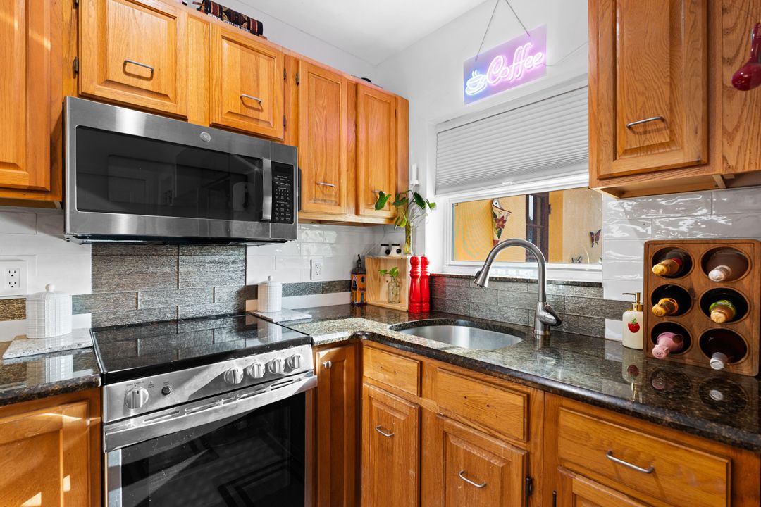 待售: $749,000 (5 贝兹, 3 浴室, 2528 平方英尺)