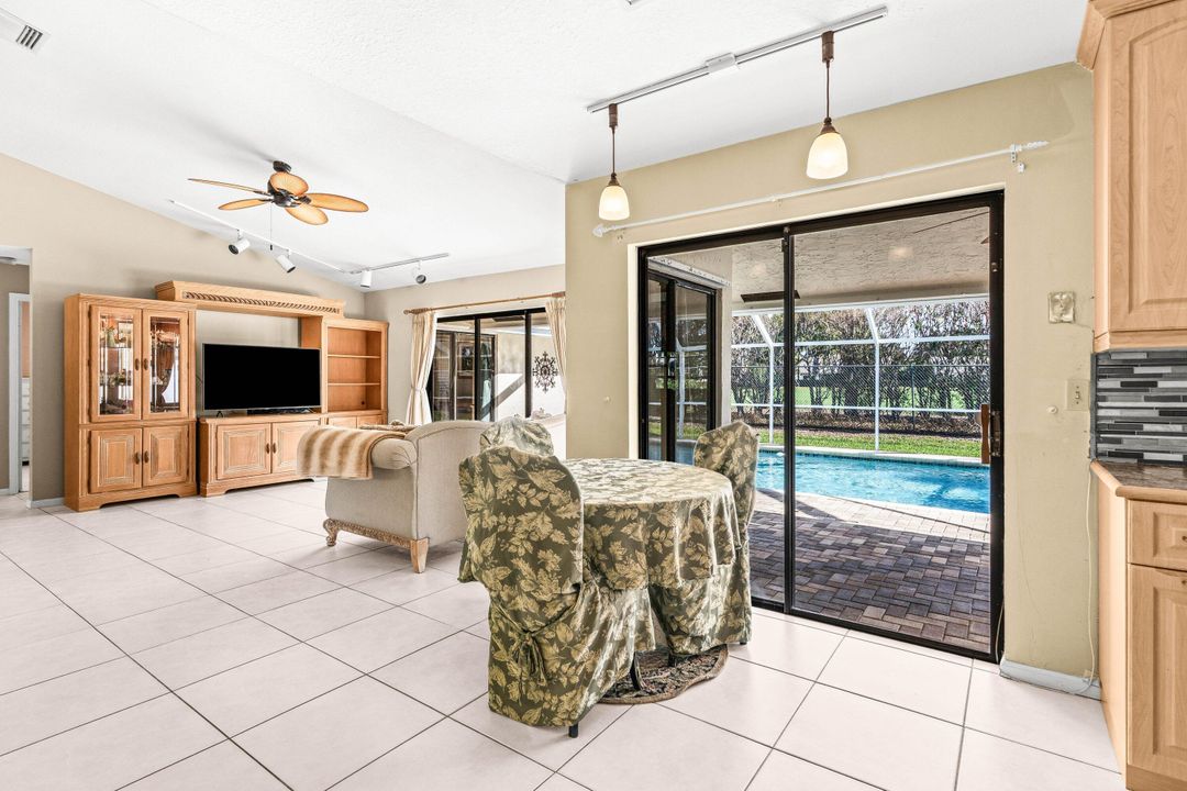 待售: $810,000 (3 贝兹, 2 浴室, 1708 平方英尺)