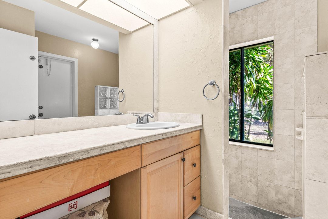 待售: $810,000 (3 贝兹, 2 浴室, 1708 平方英尺)