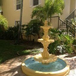 For Rent: $2,200 (2 beds, 2 baths, 1206 Square Feet)